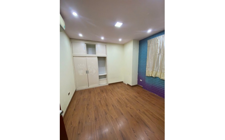 Cho thuê MBKD MỌI MÔ HÌNH mặt phố Hàm Long - Hoàn Kiếm - 120m - 4 tầng - 70 triệu
